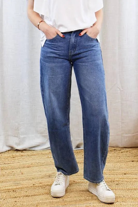 Jolie barrel leg jeans