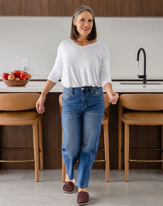 Jordyn relaxed Jean
