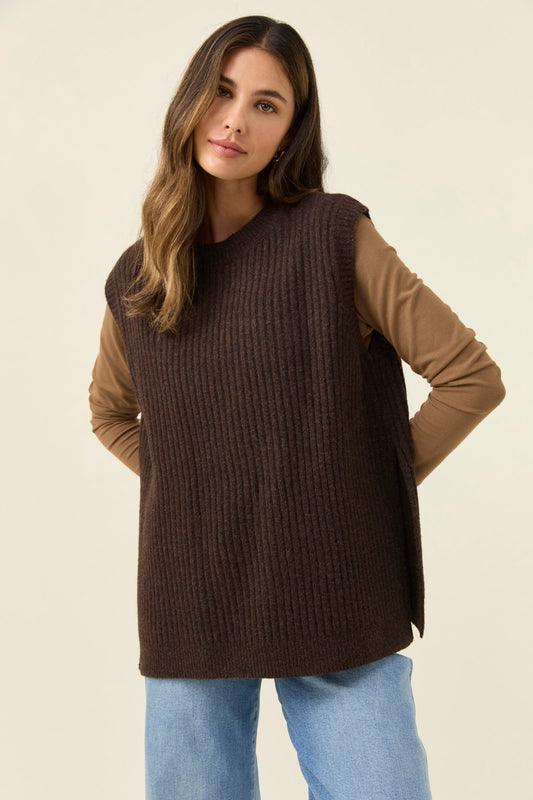 Miru Crew knit vest- chocolate